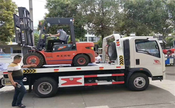西畴县救援拖车电话号码，24小时拖车平台怎么收费的