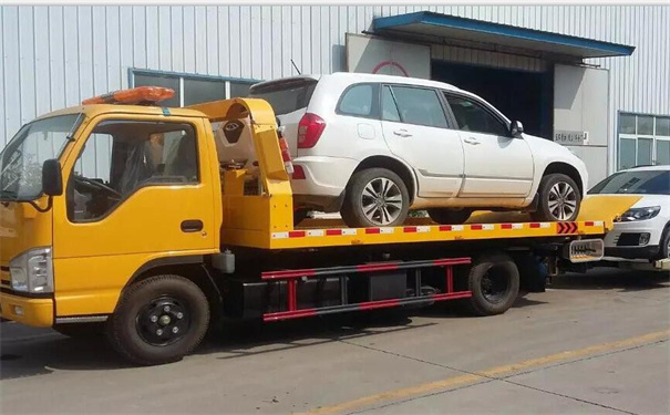 重庆巴南区24小时救援拖车热线电话，重庆巴南区道路救援公司怎么收费的