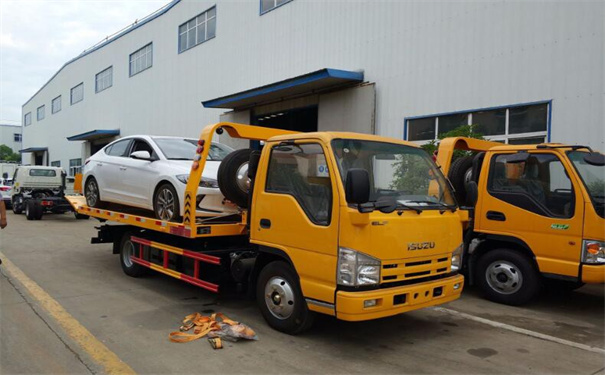 岳西县24小时救援拖车热线电话，岳西县道路救援公司收费标准